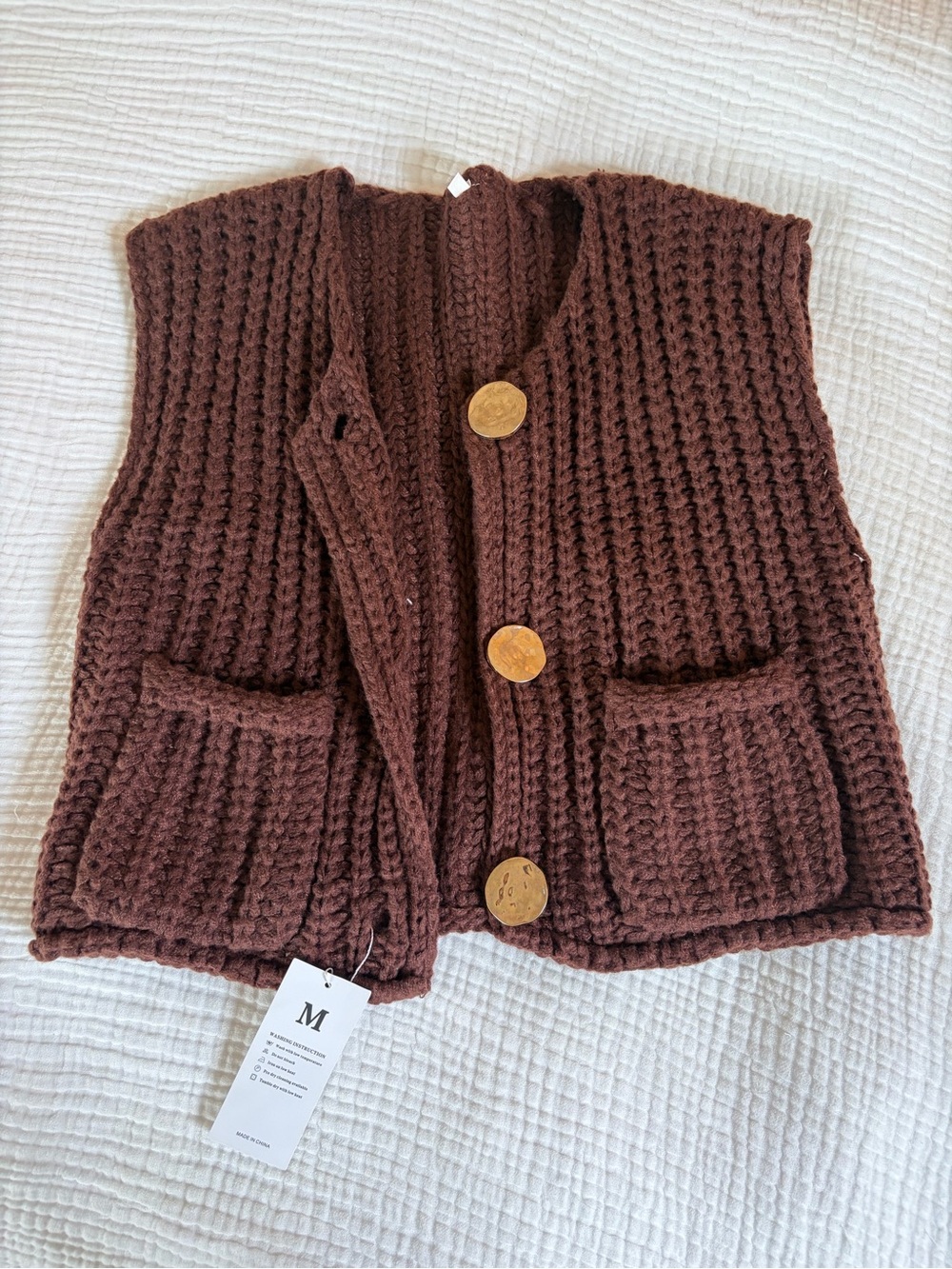 Knit Sweater Vest in Brown Size Medium NWT